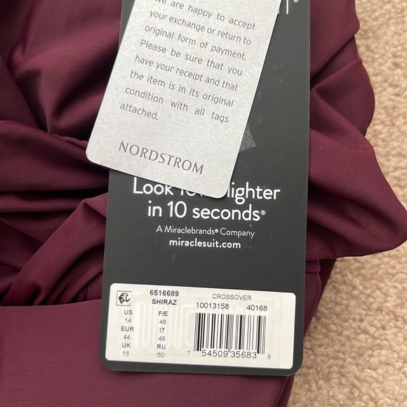 NWT Miraclesuit V Neck Burgundy Wireless Ruched One Piece Swimsuit - Size 14 - Picture 8 of 8